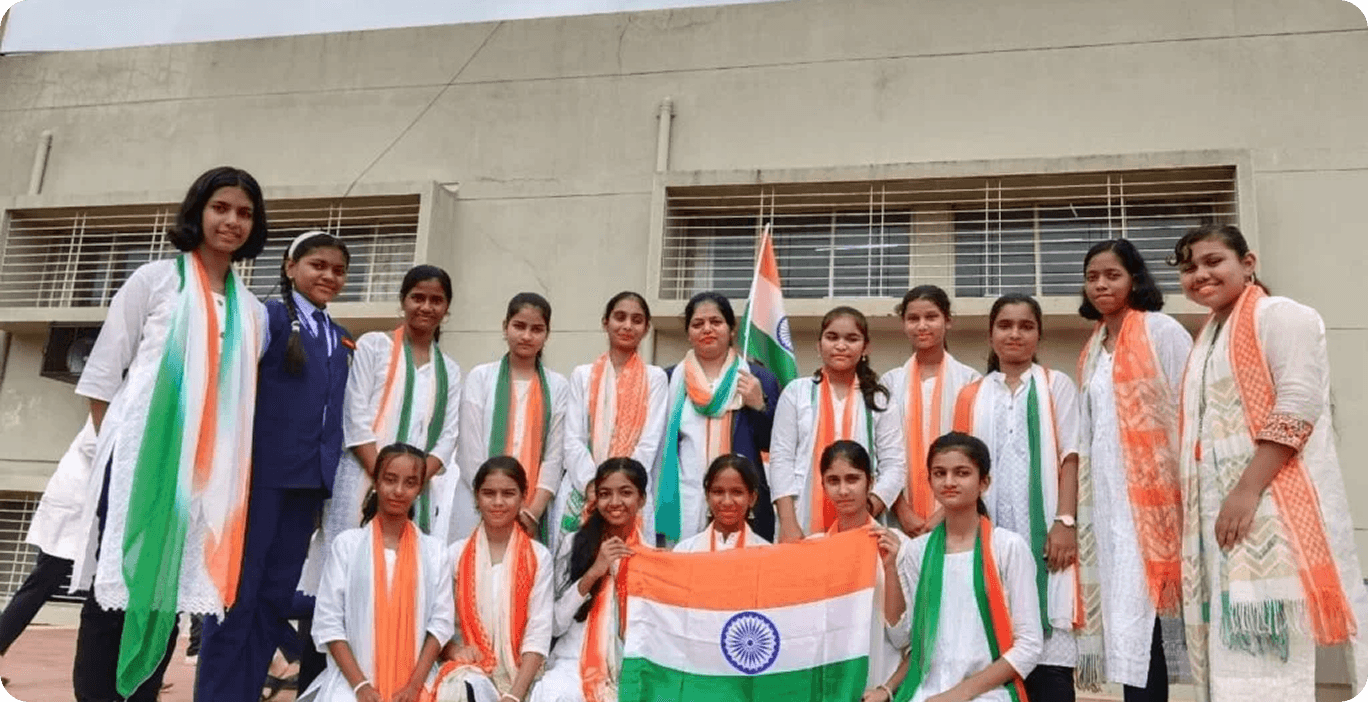 Dr. Cyrus Poonawalla English Medium School (Uruli Kanchan) gallery image 3