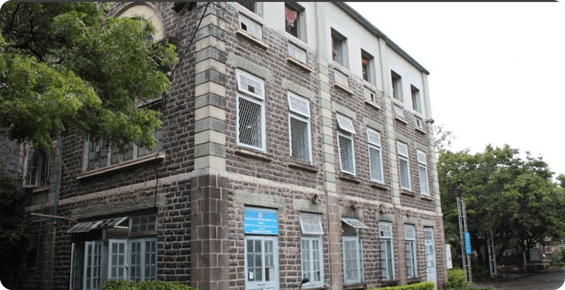 SNDT Women's University (Pune) gallery image 2