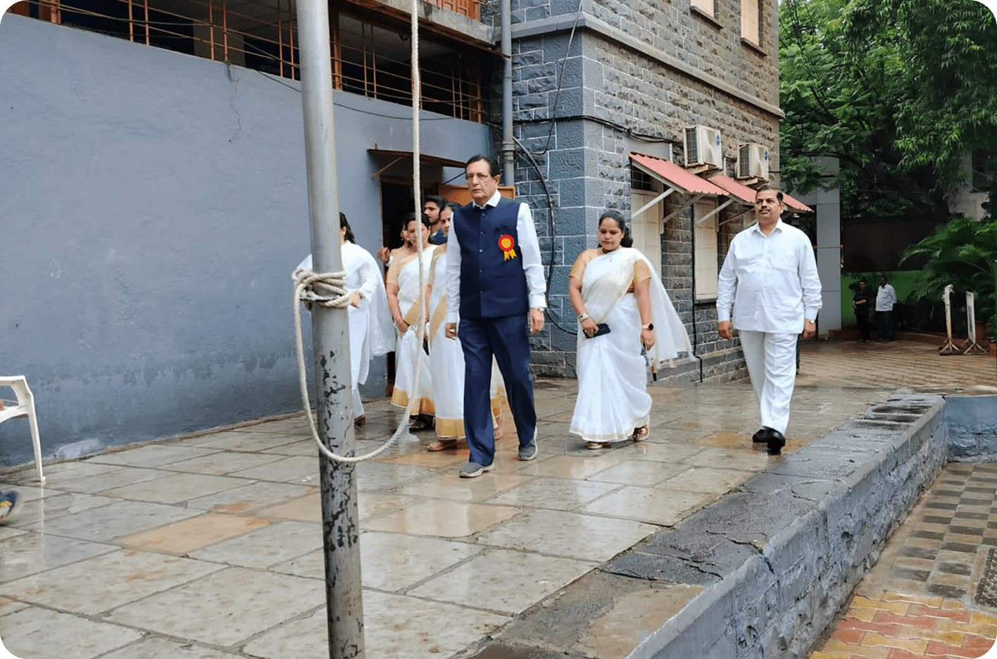 Dr. Cyrus Poonawalla English Medium High School & Jr. College (Rasta Peth) gallery image 6